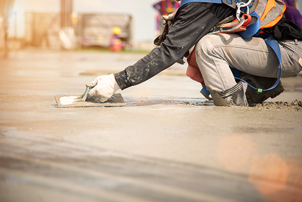 how to stop water leakage from concrete roof